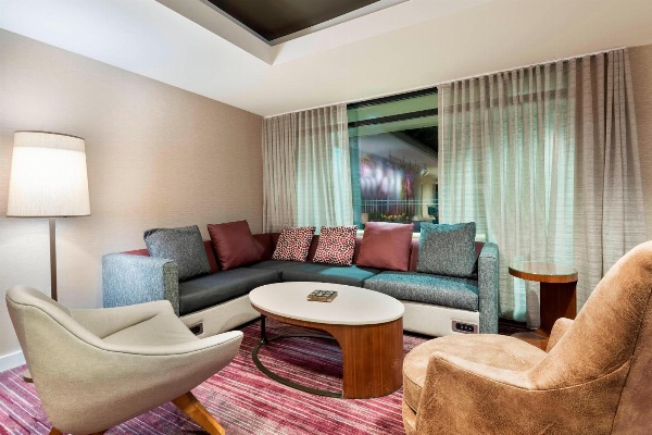 Courtyard by Marriott Asheville image 5